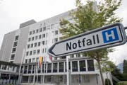 Das Urner Kantonsspital soll in den kommenden Jahren für rund 115 Millionen Franken umgebaut und erweitert werden. (Bild: Keystone/Urs Flüeler, Altdorf, 17. September 2017)