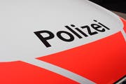 Die Zuger Polizei hat den mutmasslichen Täter, einen 20-Jährigen, verhaftet. (Bild: PD)