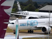 Airbus machen Triebwerks-Lieferprobleme zu schaffen. (Bild: KEYSTONE/EPA/ANDY RAIN)
