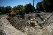 Der legendäre Bauhof mit Kontaktbar ist nur noch eine Baugrube, am Freitag, 27. Juli 2018, in Wittenbach. (TAGBLATT/Benjamin Manser)