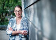 Aufräumen fällt ihr leicht: Autorin Jutta Klein aus Baar. (Bild: Stefan Kaiser (Zug, 25. Juli 2018))