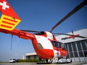 Die Kantonspolizei Waadt konnte die beiden verunfallten Männer mit Hilfe der Rega orten. Für einen von ihnen kam jede Hilfe zu spät. (Bild: Keystone/LAURENT GILLIERON)