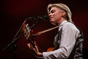 Anna Ternheim im KKL. (Bild: Keystone/Patrick Huerlimann, 26. Juli 2018)