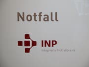 Notfallstation mit integrierter Notfallpraxis: patientenorientierte Betreuung und effiziente Abläufe. (Bilder: Richard Clavadetscher)