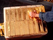 Nicht nur in Bern lagert die Nationalbank Goldreserven, sondern auch im Berg bei Kandersteg. (Archivbild: Martin Ruetschi/Keystone)