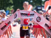 Jan van Berkel feiert den grössten Sieg seiner Karriere (Bild: KEYSTONE/MELANIE DUCHENE)
