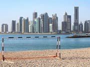 Ein Fussballtor am Strand von Doha in Katar. Der Wüstenstaat ist Gastgeber der Fussballweltmeisterschaft 2022. (Bild: KEYSTONE/EPA DPA/KARL-JOSEF HILDENBRAND)