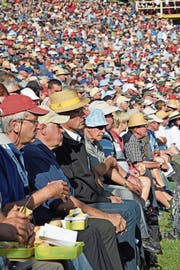 Auch wenn die Zuschauer nicht solche Anstrengungen wie die Schwinger auf sich nehmen müssen: Die Verpflegung über den ganzen Tag ist ein wichtiger Punkt. (Bild: Robert Hess (Brünig, 29. Juli 2018))