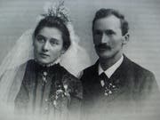Bertha Schmid und Alfred Huggenberger an ihrem Hochzeitstag, dem 28. Juli 1903. (Bild: PD)