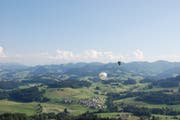 Oben in der Luft konnten die Ballonfahrer die Aussicht geniessen. (Bild: Emilie Jörgensen)