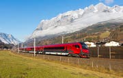 Der 62-Jährige sprang auf einen Railjet auf. (Symbolbild: Wikipedia/Liberaler Humanist)