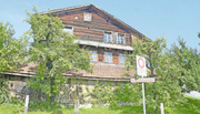 Das 700-jährige Holzhaus an der Lauigasse in Steinen. Bild: Jürg Auf der Maur