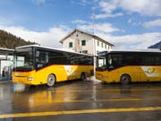 Die PostAuto-Affäre schwelt weiter - nun macht die Post bekannt, dass auch im Auslandsgeschäft getrickst wurde. (Bild: KEYSTONE/ARNO BALZARINI)