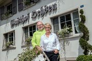 Philipp und Claudia Blum führen den Gasthof Ochsen. Die Nachfolge ist auch bei ihnen ein Thema. (Bild: Pius Amrein (Roggliswil, 29. Juni 2018))
