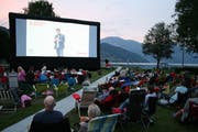 Gemütliche Atmosphäre im Strandbad Buochs-Ennetbürgen. (Bild: Sepp Odermatt, Buochs, 2. Juli 2018)