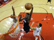 Die Zukunft von Clint Capela ist weiter offen (Bild: KEYSTONE/AP/DAVID J. PHILLIP)
