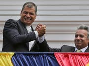 Gegen den ehemaligen Präsidenten Ecuadors, Rafael Correa, ist in seinem Heimatland ein internationaler Haftbefehl erlassen worden - nun muss Belgien das Gesuch prüfen. (Bild: KEYSTONE/AP/DOLORES OCHOA)