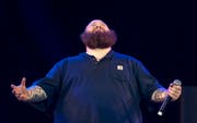 Action Bronson während seinem Auftritt am Open Air Frauenfeld 2016. (Bilder: Andrea Stalder)