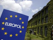 Der europäischen Polizeibehörde Europol ist ein Schlag gegen den illegalen Handel mit antiken Gegenständen gelungen. 25'000 Objekte wurden in vier Ländern beschlagnahmt. (Bild: KEYSTONE/EPA ANP/KOEN SUYK)