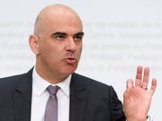 Bundespräsident Alain Berset beschreitet neue Wege. Anlässlich des Nationalfeiertags lädt er die Bevölkerung zu einer Wanderung in seinem Heimatkanton Freiburg ein. (Bild: Keystone/ANTHONY ANEX)