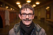 Die alte Eiche in Gossaus Landschaft der Parteipräsidenten: Ruedi Blumer (SP). (Bild: Urs Bucher)
