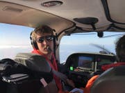 Fabio Zgraggen bei einem Suchflug im Mai 2016. (Bild: Sarah Serafini)