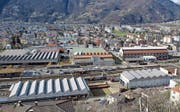 Auf dem Areal der SBB-Cargo-Industriewerkstätten in Bellinzona soll ein neues Quartier entstehen. (Bild: Karl Mathis/Keystone; 7. März 2008)