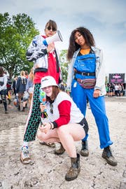 Wie wichtig Spass und Style am Open Air sind, zeigen Sofia Fojo Engler, Jana Lukacova und Kirah Peiker.