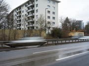 Der Schutz vor missbräuchlichen Mieten soll gelockert werden. Die Rechtskommission des Nationalrats will Vermietern auch höhere Renditen ermöglichen. (Bild: KEYSTONE/GAETAN BALLY)