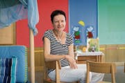 Die grossen Aufräumarbeiten im Kindergartenzimmer hat Yvonne Giger hinter sich gebracht. (Bild: Ralph Ribi)