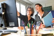 Stellenleiterin Antonella Bizzini und Annina Villiger, Präsidentin der Frauenzentrale Thurgau. (Bild: Donato Caspari, 19. September 2016)