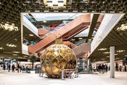 Die Mall of Switzerland kämpft um mehr Kunden. (Bild: Nadia Schärli, 20. November 2017)