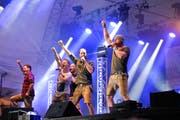 Die Band Voxxclub auf der Bühne im Munzenriet.