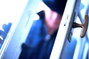 In der Nacht von Samstag auf Sonntag wurde in Buchs in ein Clublokal eingebrochen. Es entstand hoher Sachschaden. (Bild: Philipp Baer)