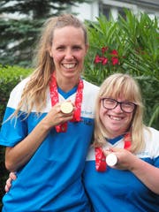 Anja van Helden (links) und Nicole Wicki. (Bild: pd)