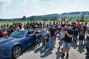 Besonders beliebt an diesem sonnigen Ausflugstag sind die Cabriolets. (Bild: PD)