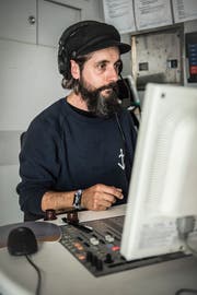 Seit April 2017 moderiert Andi Rohrer im Wechsel mit Matthias Erb «Sounds!» auf SRF 3.