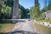 Auch die Sitter führt derzeit nur wenig Wasser. (Bild: Ralph Ribi)