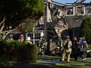 Das betroffene Wohnhaus in Williamsburg im Südosten von Virginia. (Bild: KEYSTONE/AP The Daily Press/NICKOLAS OATLEY)