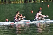 Ammon Aenishänslin (links) und Gian Luca Egli im U-15-Doppelzweier auf Siegeskurs. (Bild: Othmar Egli (Luzern, 8. Juli 2018)