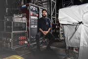 Moderator Andi Rohrer "hinter den Kulissen" am Open Air. (Bild: Sabrina Stübi)