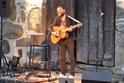 Shem Thomas solo.