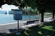 Das Lieblingsbänkli neben der Mini-Bibliothek am Ägerisee. (Bild: Stefan Kaiser (Unterägeri, 30. Juli 2018))