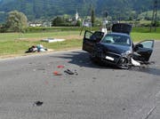 Eines der beteiligten Autos (Bild: Kapo Schwyz)
