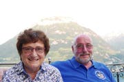 Gisela und Wolfgang Müller verbringen jedes Jahr mehrmals ein paar Tage in Seelisberg. (Bild: Christoph Näpflin (Seelisberg, 20. Juli 2007))