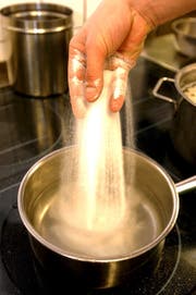 Salz im Essen verlängert gemäss Forschern das Leben. (Bild: Keystone)