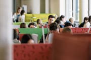 Die Studienabbruchquote Ausserrhoder Studentinnen und Studenten liegt bei lediglich fünf Prozent. (Bild: Christian Beutler/Keystone)