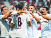 Der FC Thun konnte in Neuenburg oft jubeln (Bild: KEYSTONE/JEAN-CHRISTOPHE BOTT)