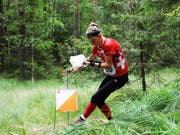 Dynamisch unterwegs: Sabine Hauswirth. (Bild: KEYSTONE/SWISS ORIENTEERING/REMY STEINEGGER)