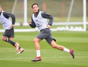 Zum Auftakt im Fokus: Mesut Özil. Bild: Stuart MacFarlane/Getty (St. Albans, 10. August 2018)
